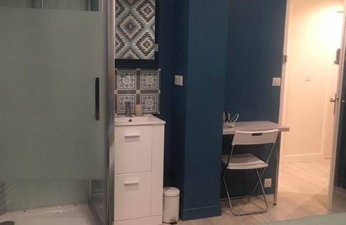 Bayonne Bed & Breakfast | The room of SECRETS -N°1/3- option Relaxation area PRIVATE SPA and MASSAGE