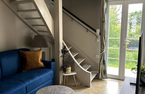 Centre Ville House | TI ST BARTH - Ideal home for telecommuters and professionals Niort 2-bedroom house