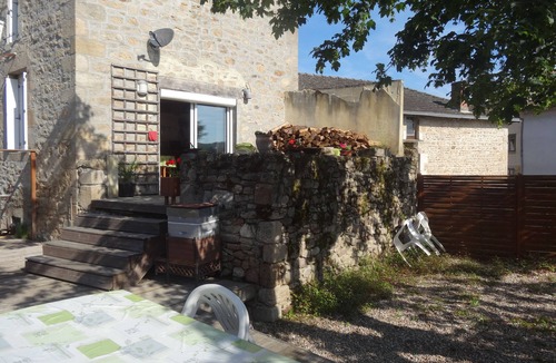 Eymoutiers House | Townhouse St Jacques, on the pilgrimage route, heart of medieval Eymoutiers