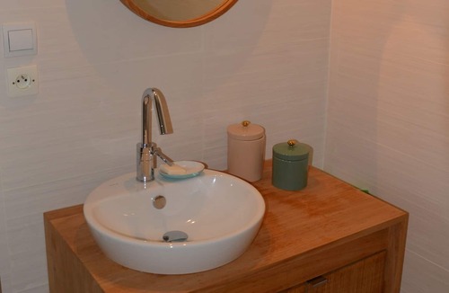 Talence House | Townhouse with pool and garden
