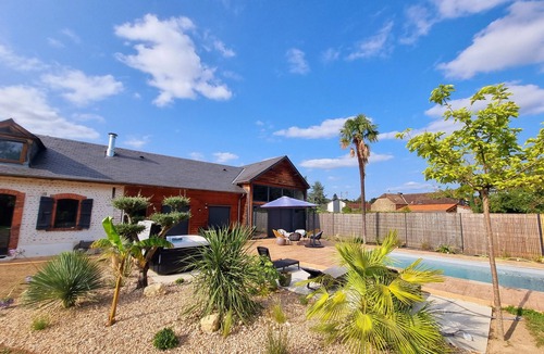Sauvagnon House | Très Belle Maison de Caractère Avec Jacuzzi et Piscine