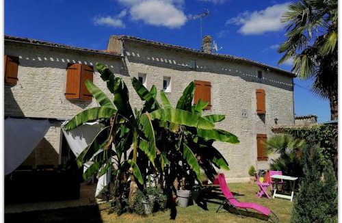 Tourriers House | Une Chambre d'Hôtes dans charmante longère Charentaise