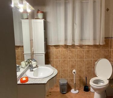 Le Pizou House | Une chambre pour deux avec vue sur la piscine