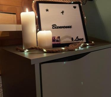 Eyguieres Apartment | Une Pause Douceur - Suite All in Wood