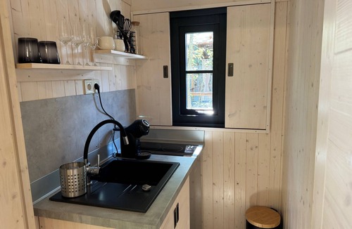 Saint-Astier Cabin | Unique Wood Cabin with Jacuzzi