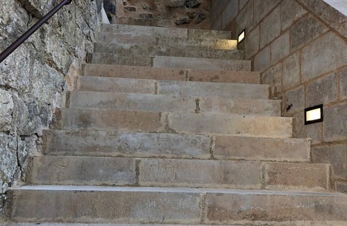 Montreuil-Bonnin Other | Unusual medieval bed and breakfast