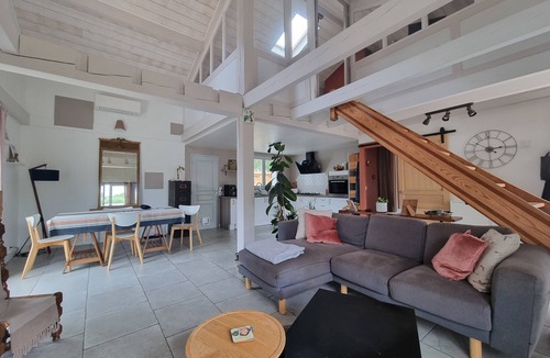 Messanges House | Vacances en Famille à L'orée de la Forêt Boucalaise. Maison à 800m du Centre