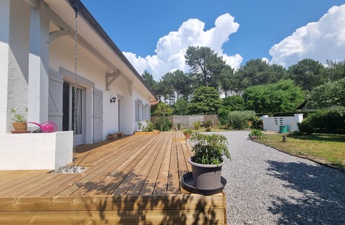 Messanges House | Vacances en Famille à L'orée de la Forêt Boucalaise. Maison à 800m du Centre
