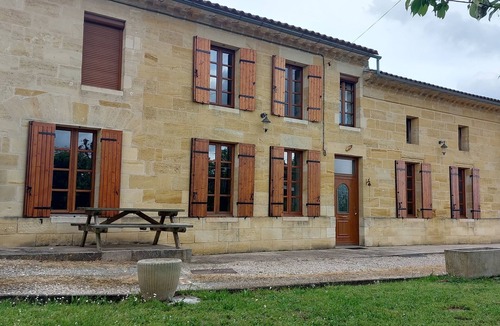 Saint-Genes-de-Castillon House | Vacation Home