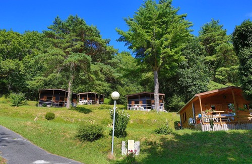 La Bastide-Clairence Ski Chalet | VACATION COTTAGES IN THE BASQUE COUNTRY A HAVEN OF PEACE IN THE COUNTRYSIDE, SWIMMING POOL
