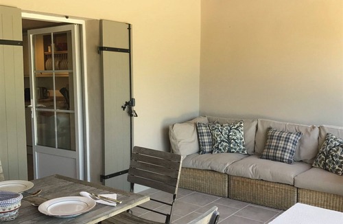 Villeneuve-de-Duras House | Vacation Home "La Petite Maison" at the Vineyard