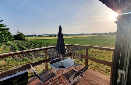 Yviers House | Vacation Home "Gîte Serge" with Shared Terrace, Shared Garden & Wi-Fi