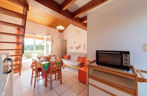 Vaux-sur-Mer House | Vacation home Marais by Interhome