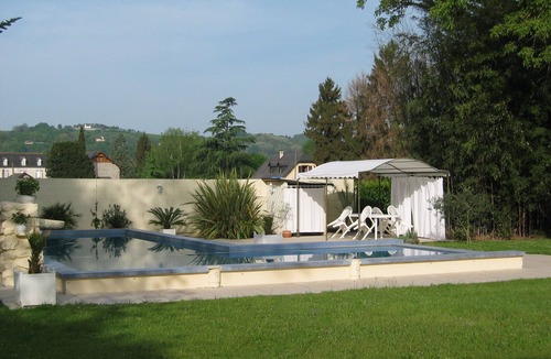 Assat House | VERY CLOSE TO PAU, COMFORTABLE HOUSE WITH PRIVATE POOL