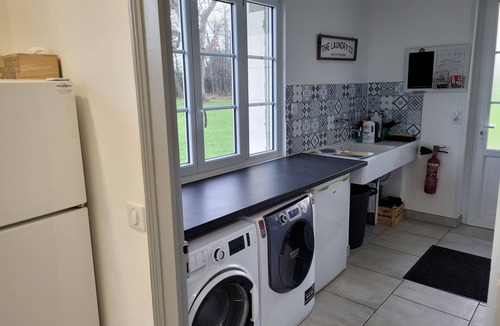 Saint-Martial-de-Mirambeau House | Very nice house dating from the 19th Gîte The lime