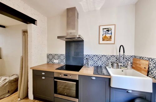 Angouleme House | Very pleasant and quiet house with terrace in the city center
