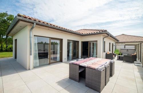 Messanges Villa | Villa 5 étoiles avec piscine en quartier calme à 5mn de l'océan