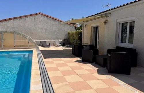 Saint Froult Villa | Villa accueillante à Saint-Froult avec piscine privéeB