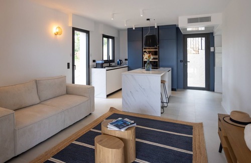 Hyeres Villa | VILLA ALMANARRA HYERES