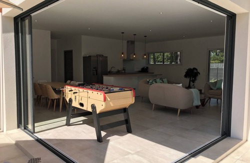 Maubuisson Villa | Villa and swim spa near the lake