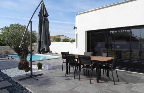 Le Bois-Plage-en-Re Villa | Villa Bel-Air with swimming pool