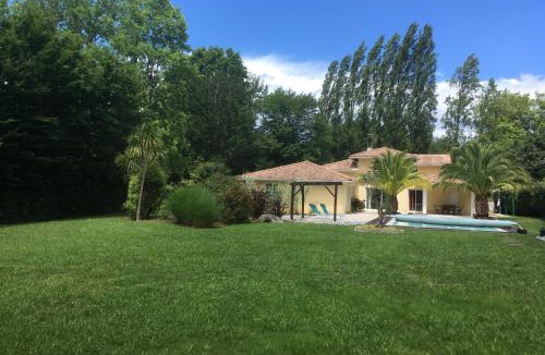 Saint-Martin-de-Seignanx Villa | Villa calme avec piscine entre Pays Basque et Sud Landes