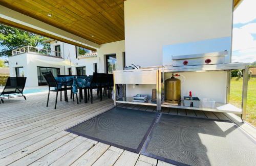 Lit-et-Mixe House | Villa confort piscine chauffée*/10KM CONTIS Plage