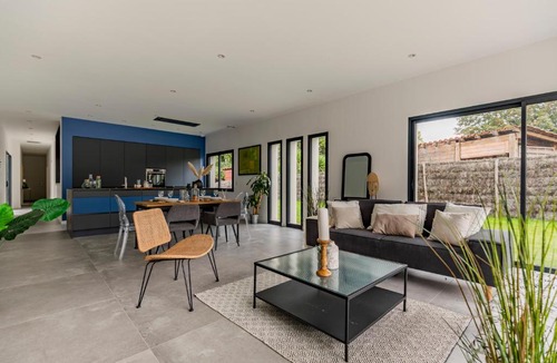 Blanquefort Villa | Villa contemporaine avec piscine - 8 couchages
