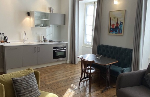 Angouleme Apartment | Villa Cote Plateau