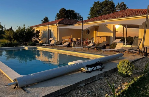 Pontours House | Villa Couché de Soleil Avec Piscine Privée