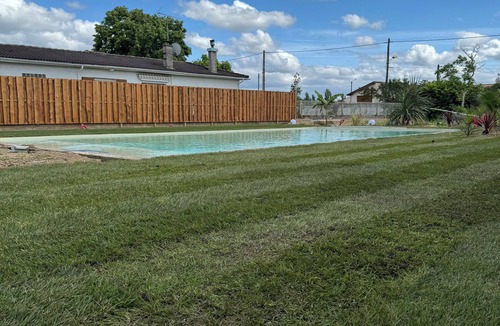 Ambares-et-Lagrave Villa | Villa de Vacances Proche de Bordeaux et des Plages