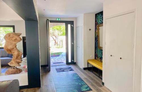 Marsac Villa | Villa-des-eaux Douces