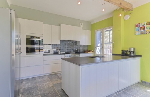 Sablet Villa | Villa des Sables is a magnificent holiday home for 10 people with a private heated swimming pool in the Vaucluse region of Provence.