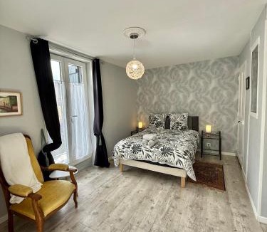 Cenon-sur-Vienne House | Villa du Beau Port