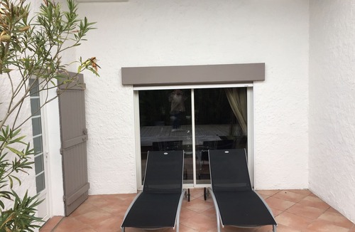 La Teste-de-Buch Villa | Villa du Pyla in a green setting, private heated pool and roller shutter