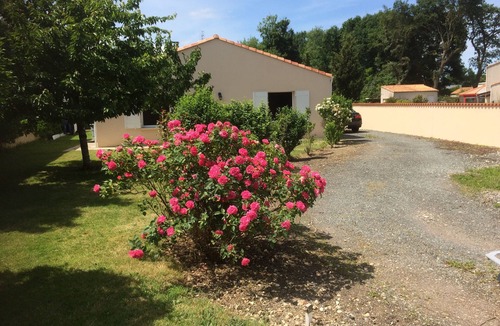 Breuillet Villa | VILLA + HEATED POOL in CHARENTE MARITIME