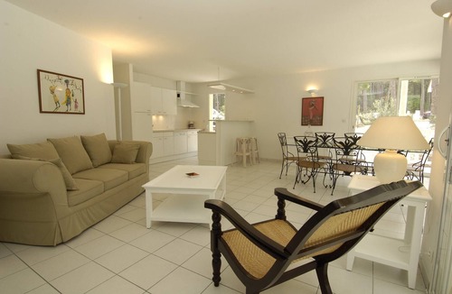 Lacanau-Ocean Villa | Villa in Aquitaine with Private Pool & Garden