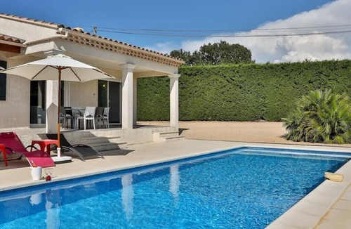 Cairanne Villa | Villa in the Provencal sun among vineyards and olive groves