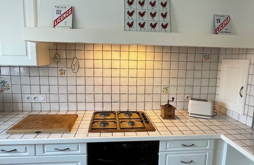 Puynormand Villa | VILLA, INDOOR POOL, NEAR SAINT-ÉMILION/BORDEAUX, IDEAL FOR FAMILY.
