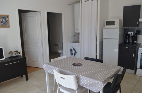 La Cotiniere House | Villa La Loubine in the village of Chefmalière