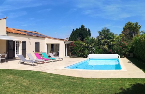 Perigny Villa | Villa La Rochelle Périgny with pool Heated
