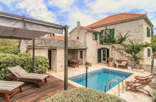 Mirce Villa | Villa Maruka