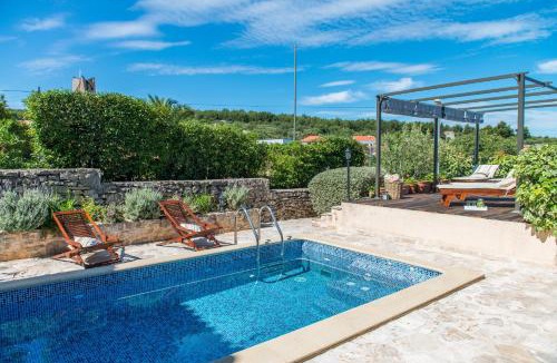 Mirce Villa | Villa Maruka