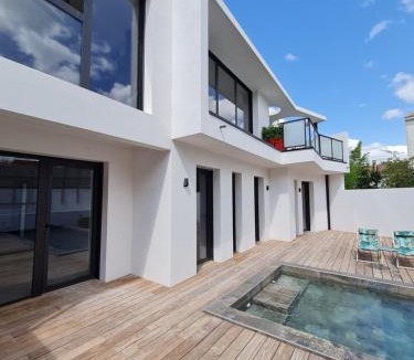 La Rochelle Bed & Breakfast | Villa NC30 , chambres privatives deluxe