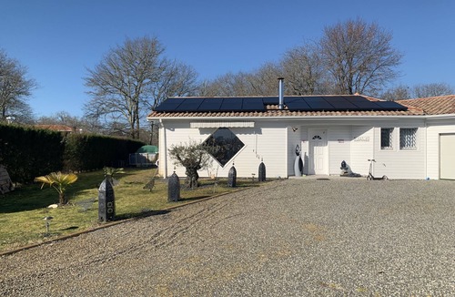 Saugnacq-et-Muret House | Villa near biscarrosse lake large garden
