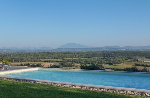 Saint-Restitut Villa | Villa Noélisa, heated swimming pool, view of the Ventoux