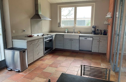Loix Villa | Villa on 1100m2 plot enclosed by walls very quiet location East West