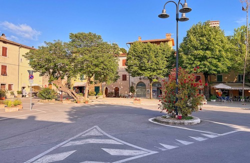 Saturnia House | Villa Orestes