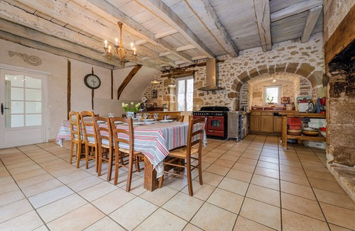 Bilhac Villa | Villa Puymerle – Authentic country estate in Corrèze with pool and panoramic views