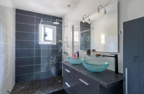 Saint-Jean-d'Illac House | Villa Saint Jean - Maison avec piscine privée